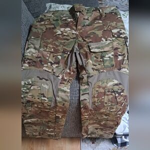 Men's/Unisex Tactical Cargo Pants - Multicam Camouflage
